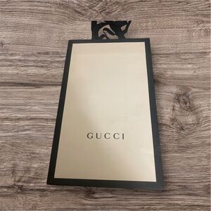 Gucci Gift Paper Board Bag with Ribbon Handles EUC 9’ X 15.’ Cream n Black